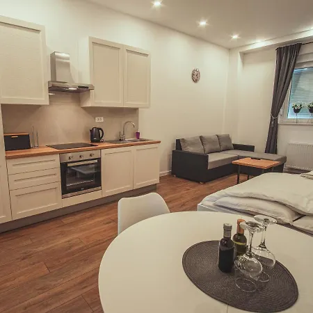 Apartmani Infinity Osijek Exterior photo