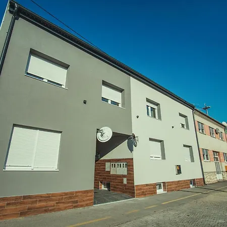 Apartmani Infinity Osijek Exterior photo