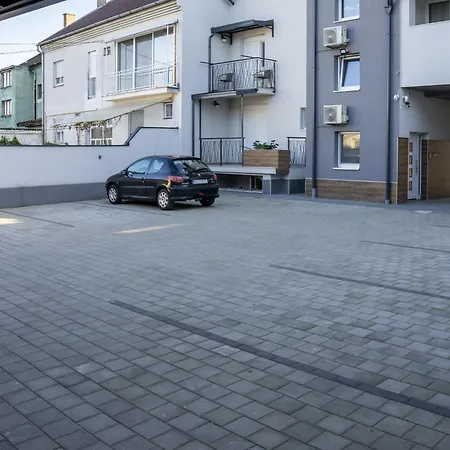 Apartmani Infinity Osijek Exterior photo
